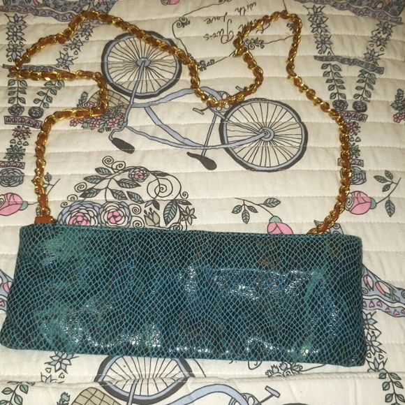 VINTAGE Mini crossbody faux snake print. Blue and black. - Picture 1 of 4